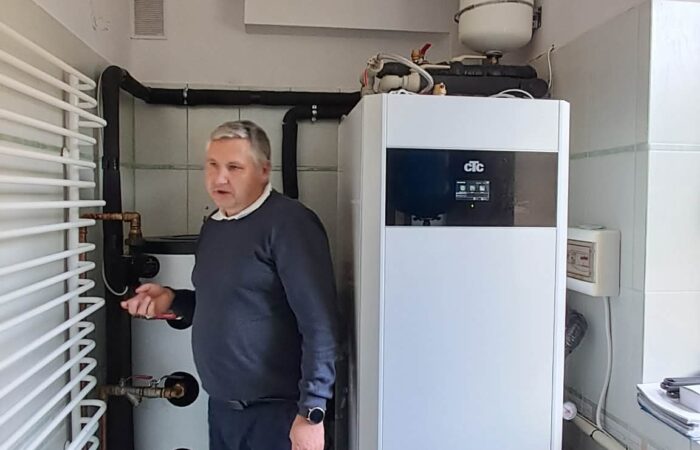 c84b6ce4-7dc5-4df2-be0f-106328bc8ca1